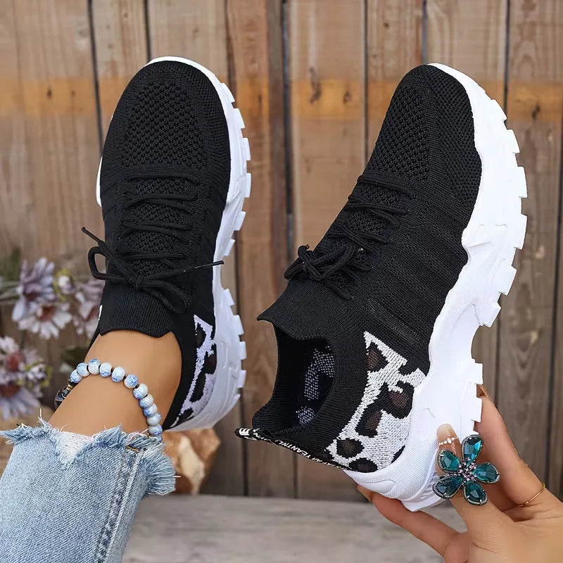 Low sneaker with leopard print