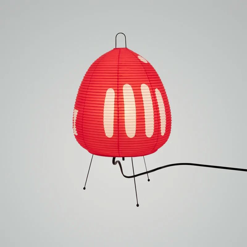 Lampada da tavolo con paralume in carta di riso e design di ispirazione giapponese