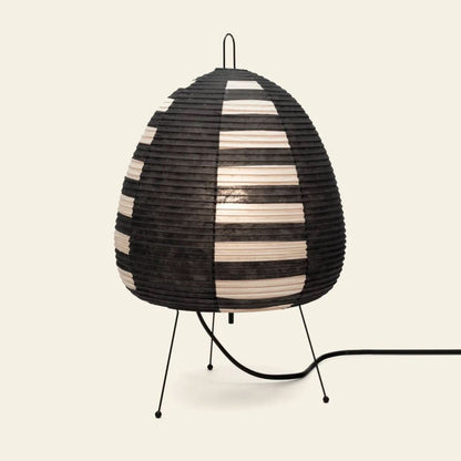Lampada da tavolo con paralume in carta di riso e design di ispirazione giapponese