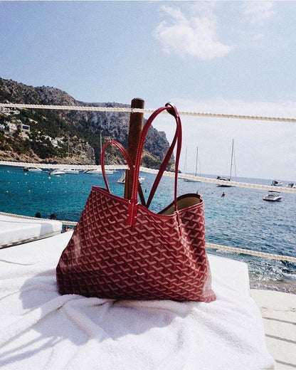 Luxe Shopper Bag with Timeless Woven Design