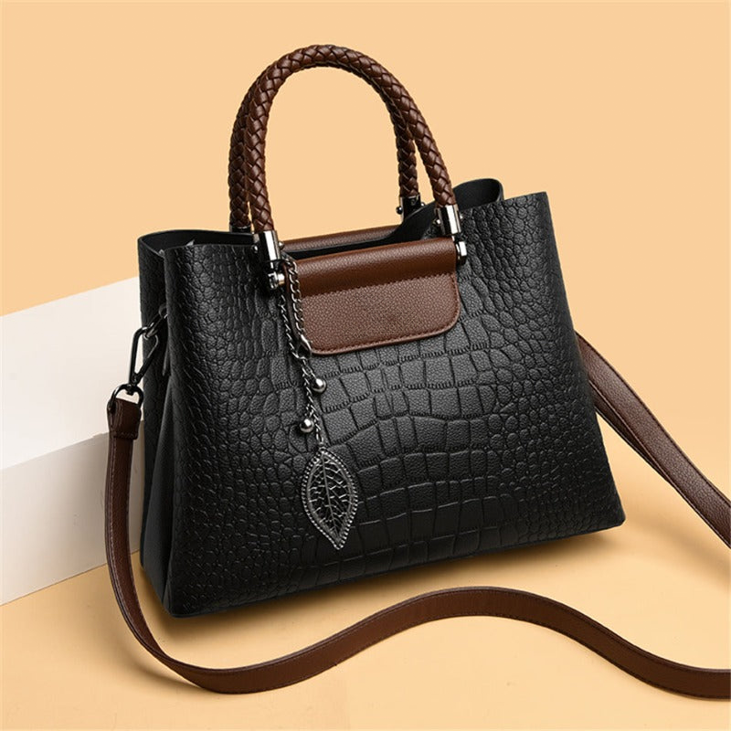 Luxe Teak – Stylish and Sustainable Handbag for Women