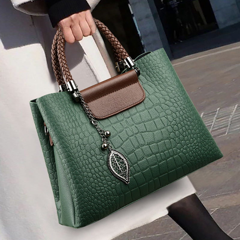 Luxe Teak – Stylish and Sustainable Handbag for Women