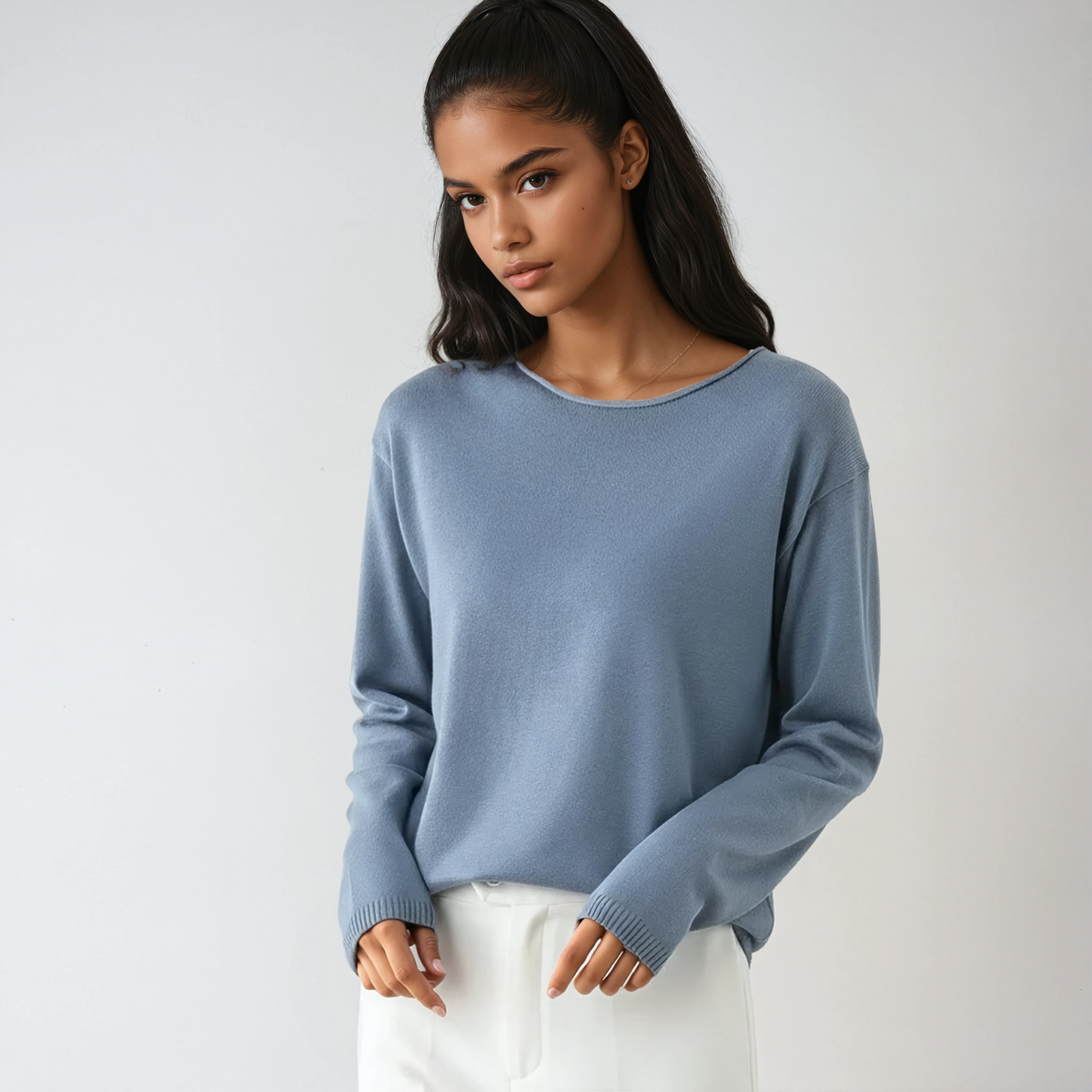 Fine Knit Jumper for Women with Round Neck Soft and Comfortable