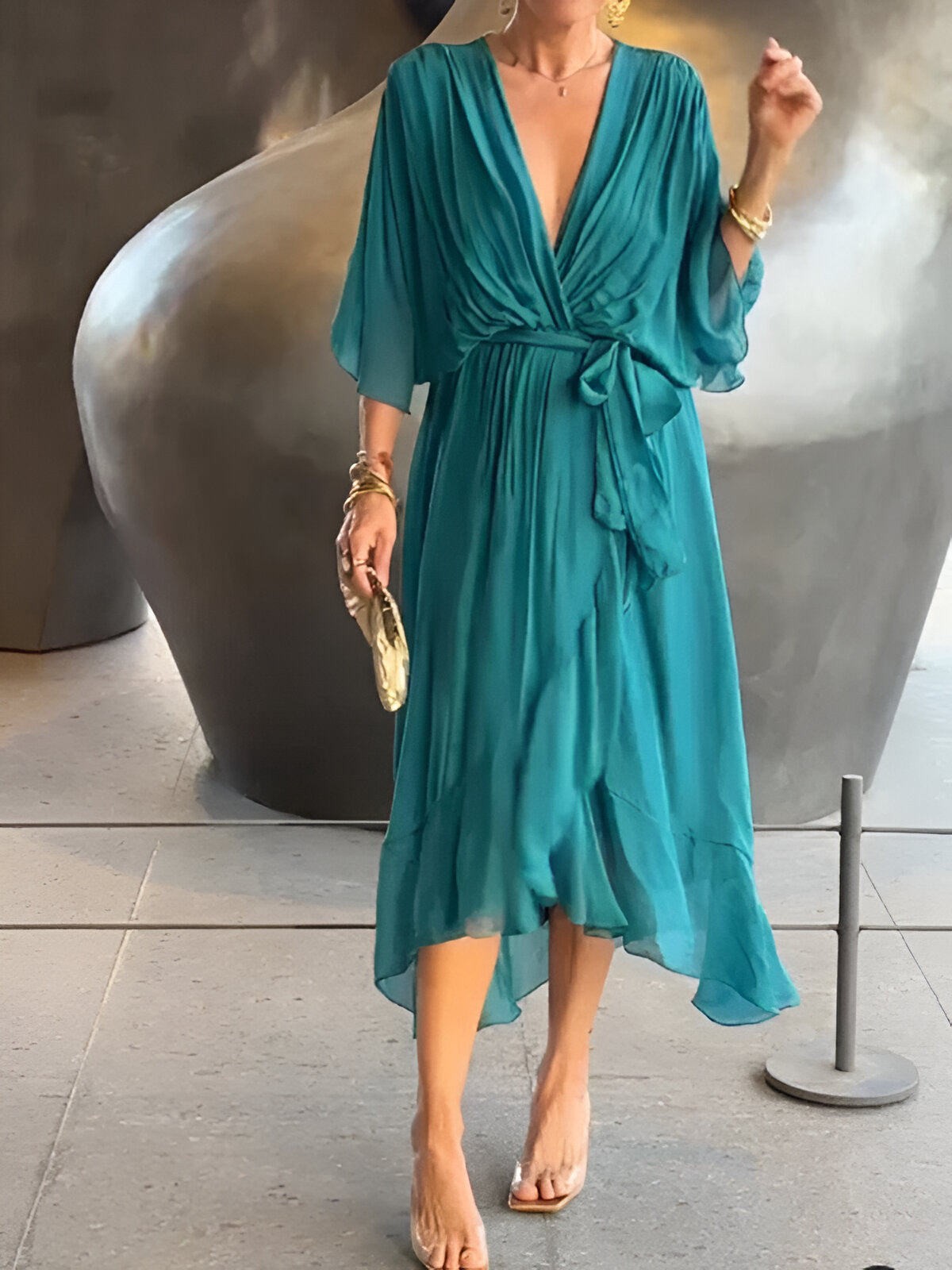 Elegant Ladies Summer Midi Dress with V Neck and Waist Belt