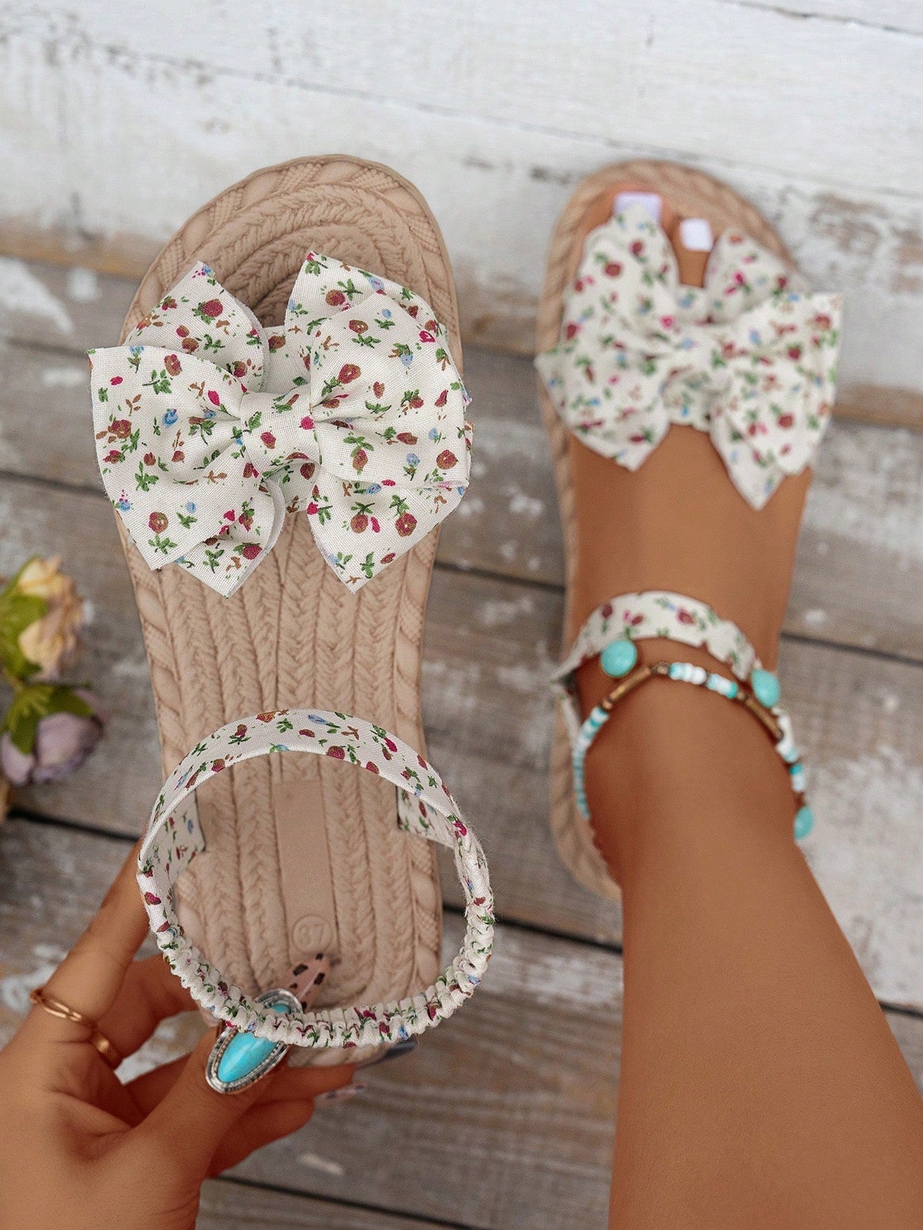 Matching Sandals with Bow for Mother & Daughter
