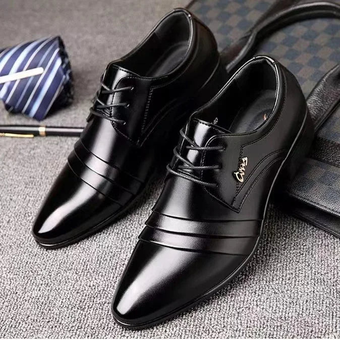 Matthijs | Large Formal Patent Leather Shoes