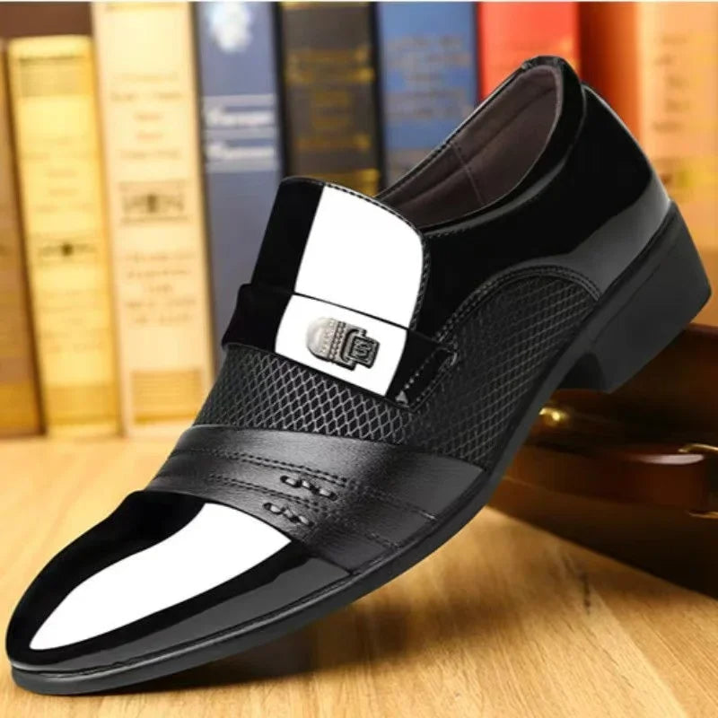 Matthijs | Large Formal Patent Leather Shoes