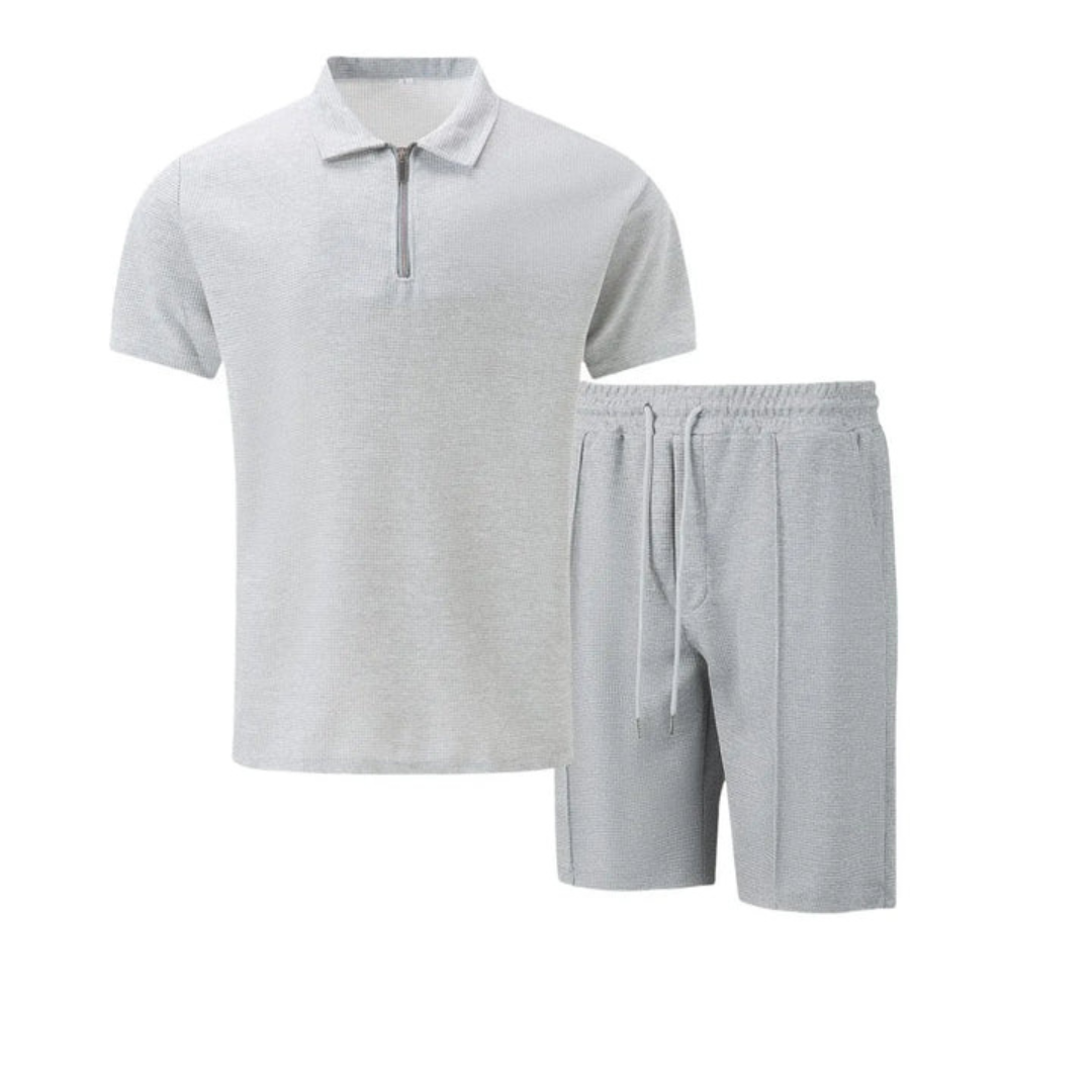 Completo estivo da uomo con polo con colletto e cerniera e comodi pantaloncini