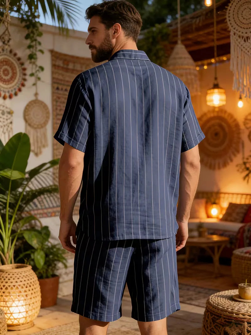 Men's Summer Outfit with Short Sleeves