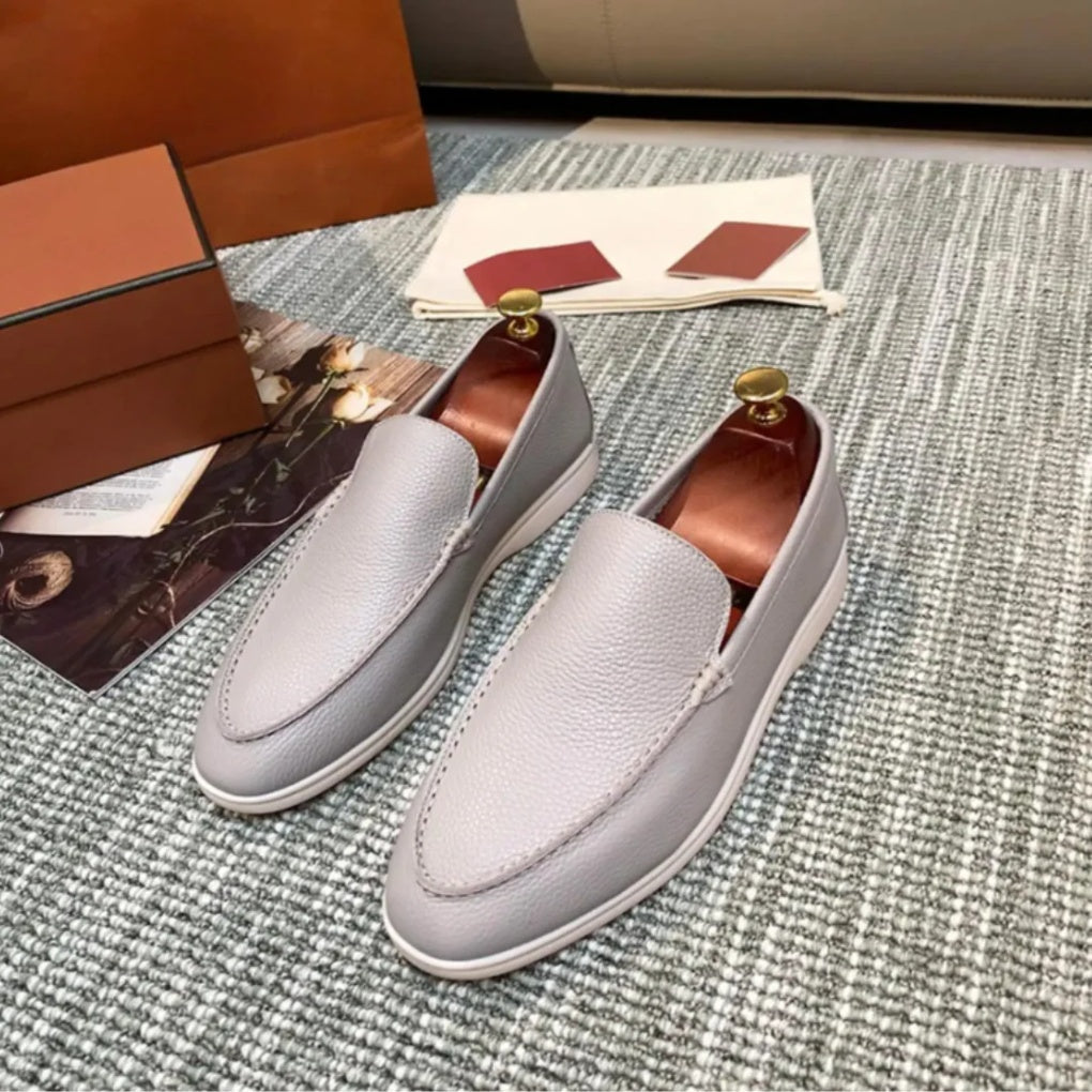 Men's and Women's Loafers – Elegant All-Round Style