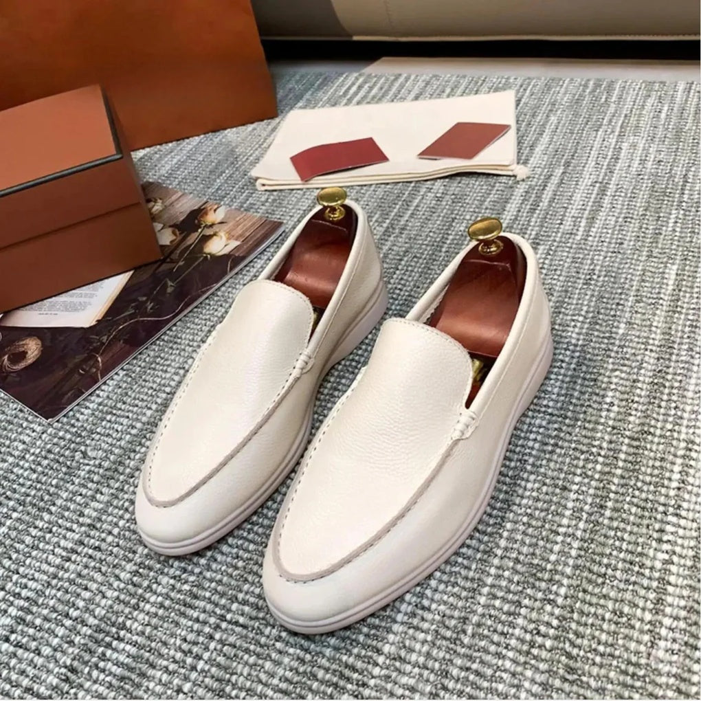 Men's and Women's Loafers – Elegant All-Round Style