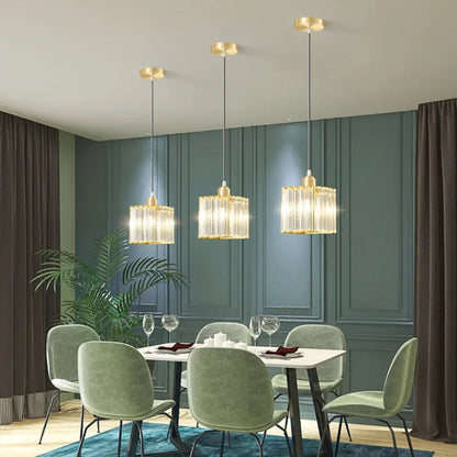 Luxuriöse Kristall-Pendelleuchte für Eleganz in jedem Interieur