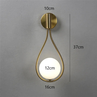 Moderne led-wandlamp van glas en metaal