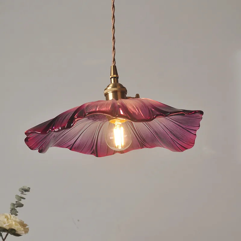 Pendul elegant în formă de floare