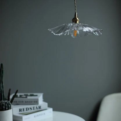 Pendul elegant în formă de floare