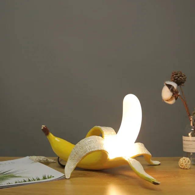 Lampada da tavolo decorativa a forma di banana con luce LED calda per il soggiorno o la camera da letto