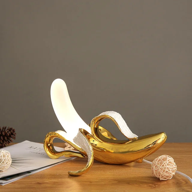 Lampada da tavolo decorativa a forma di banana con luce LED calda per il soggiorno o la camera da letto
