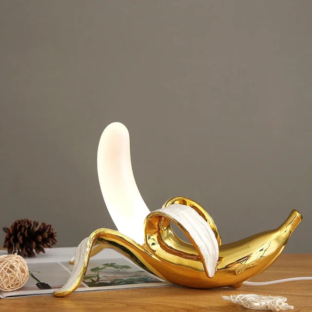 Lampada da tavolo decorativa a forma di banana con luce LED calda per il soggiorno o la camera da letto