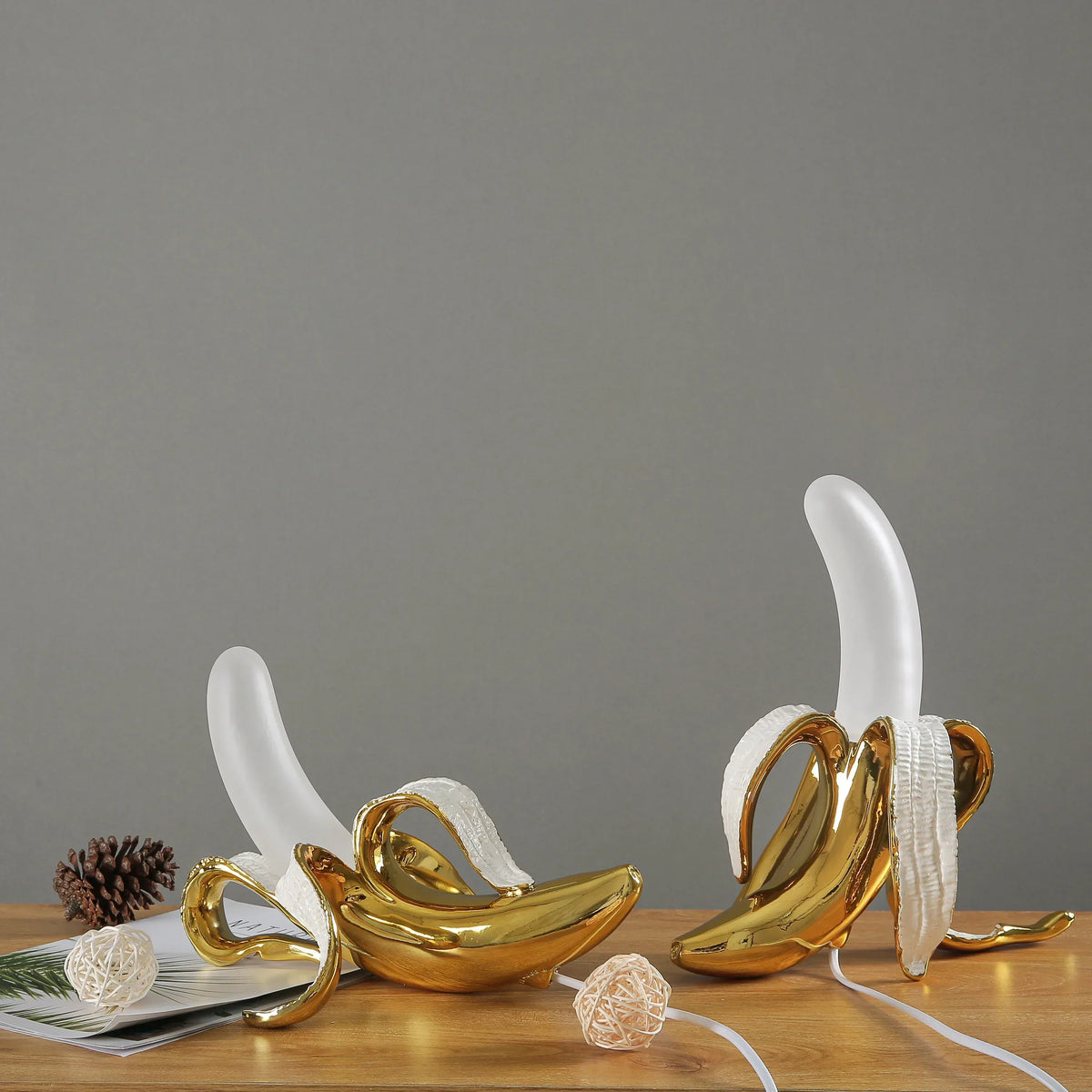 Lampada da tavolo decorativa a forma di banana con luce LED calda per il soggiorno o la camera da letto