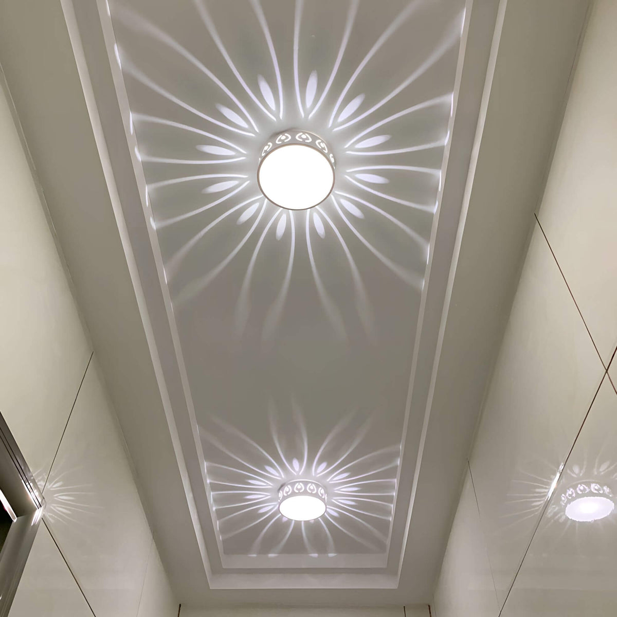 Plafoniera LED Aurora - Illuminazione d'atmosfera con motivi eleganti