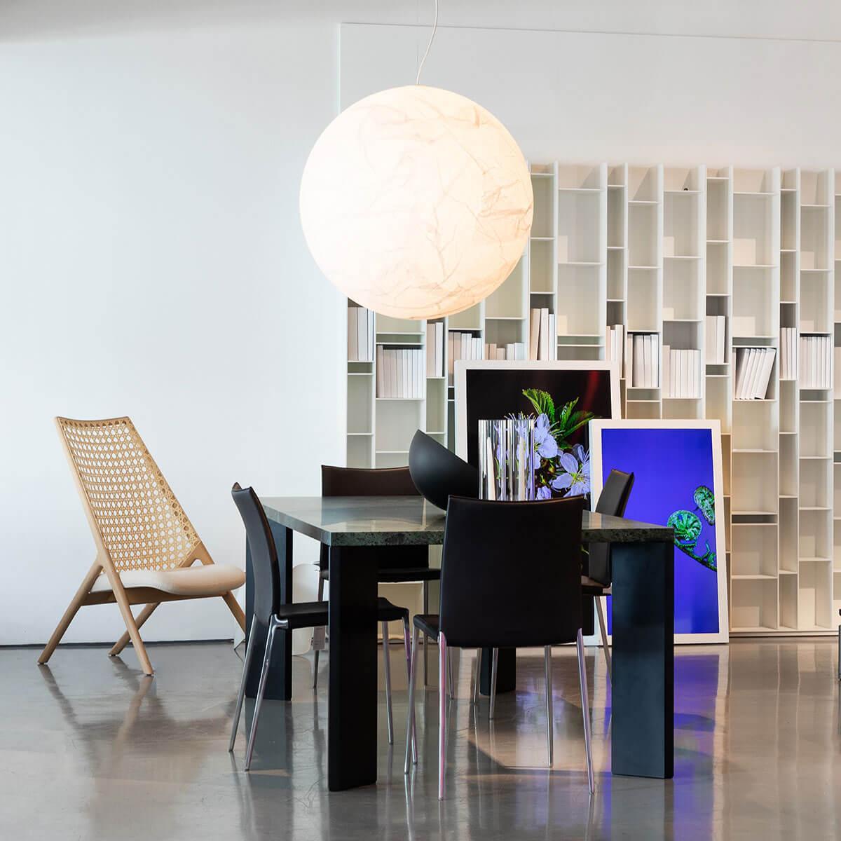Elegant Ceiling Lamp with Atmospheric Lighting
