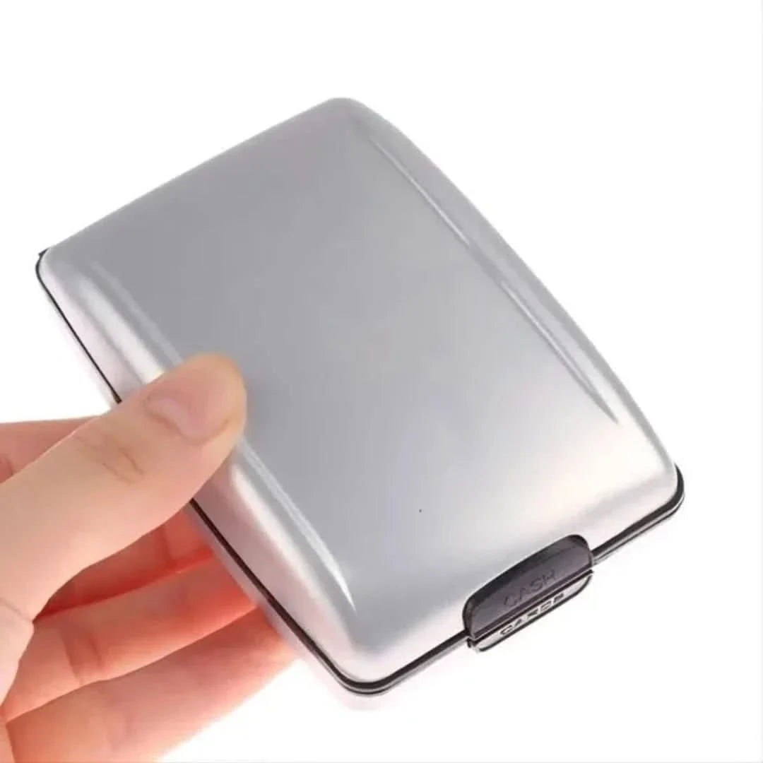 SafeWallet | RFID Protection for Cash and Cards