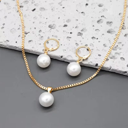 Necklace with Pearl and Earrings