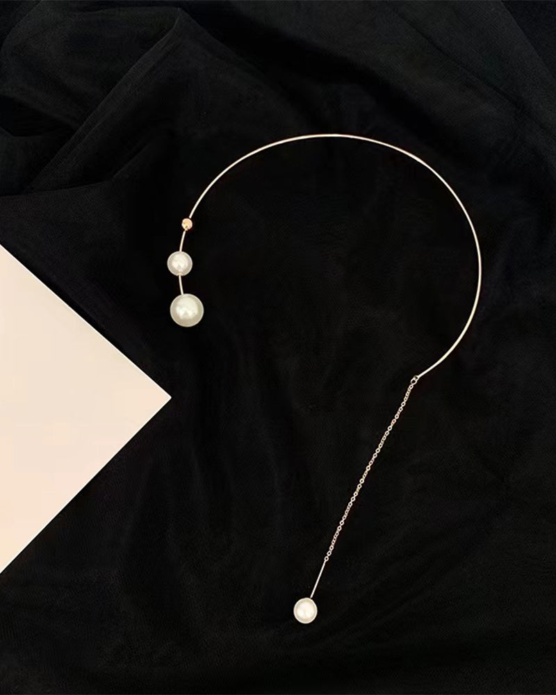 Nina | Clavicle Necklace with Faux Pearl
