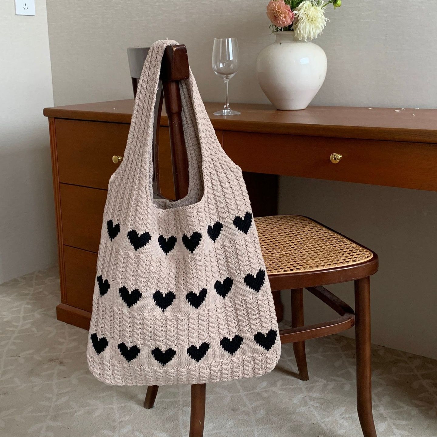 Nina | Knitted Heart Pattern Shopper Bag