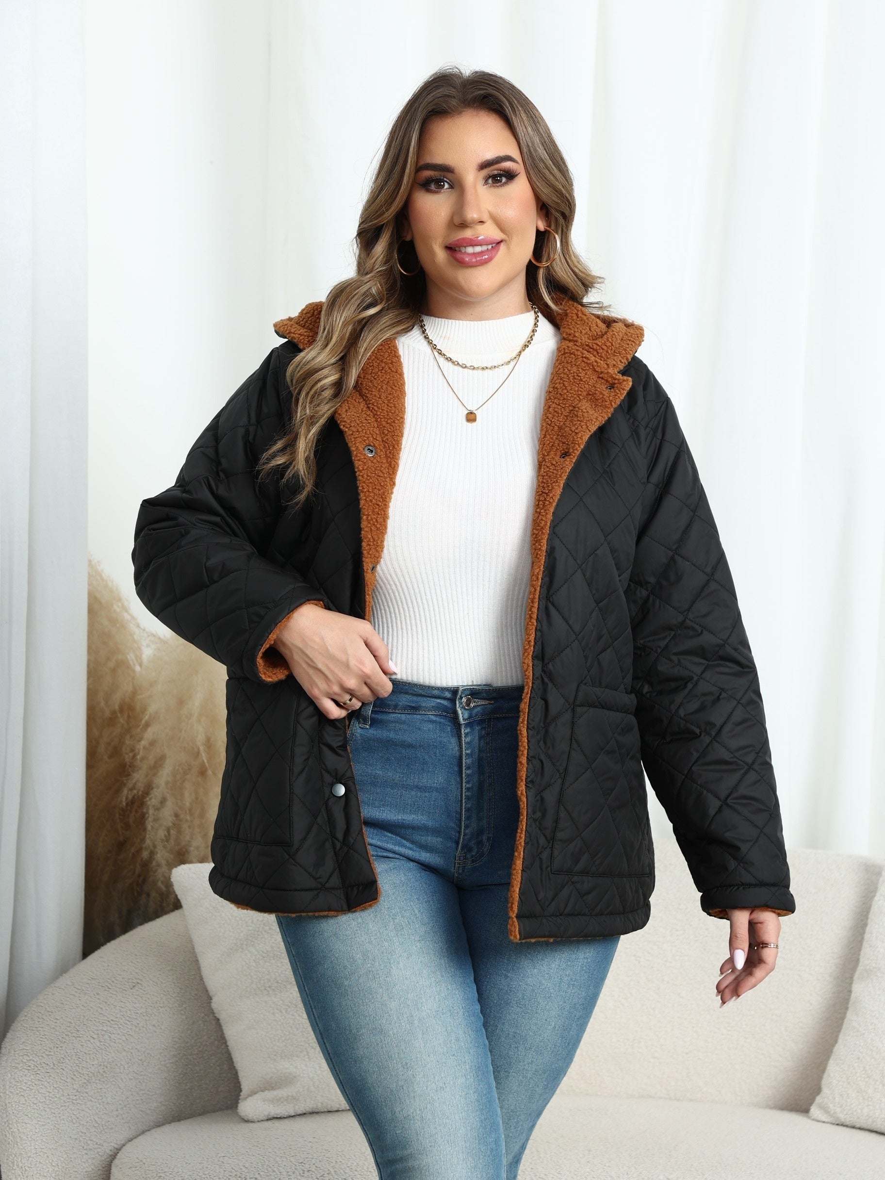 Nina | Plus size plush-lined hooded quilted jacket