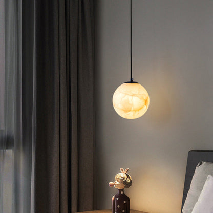 Luxe Alabaster Pendant Light - Elegance and Atmospheric Lighting