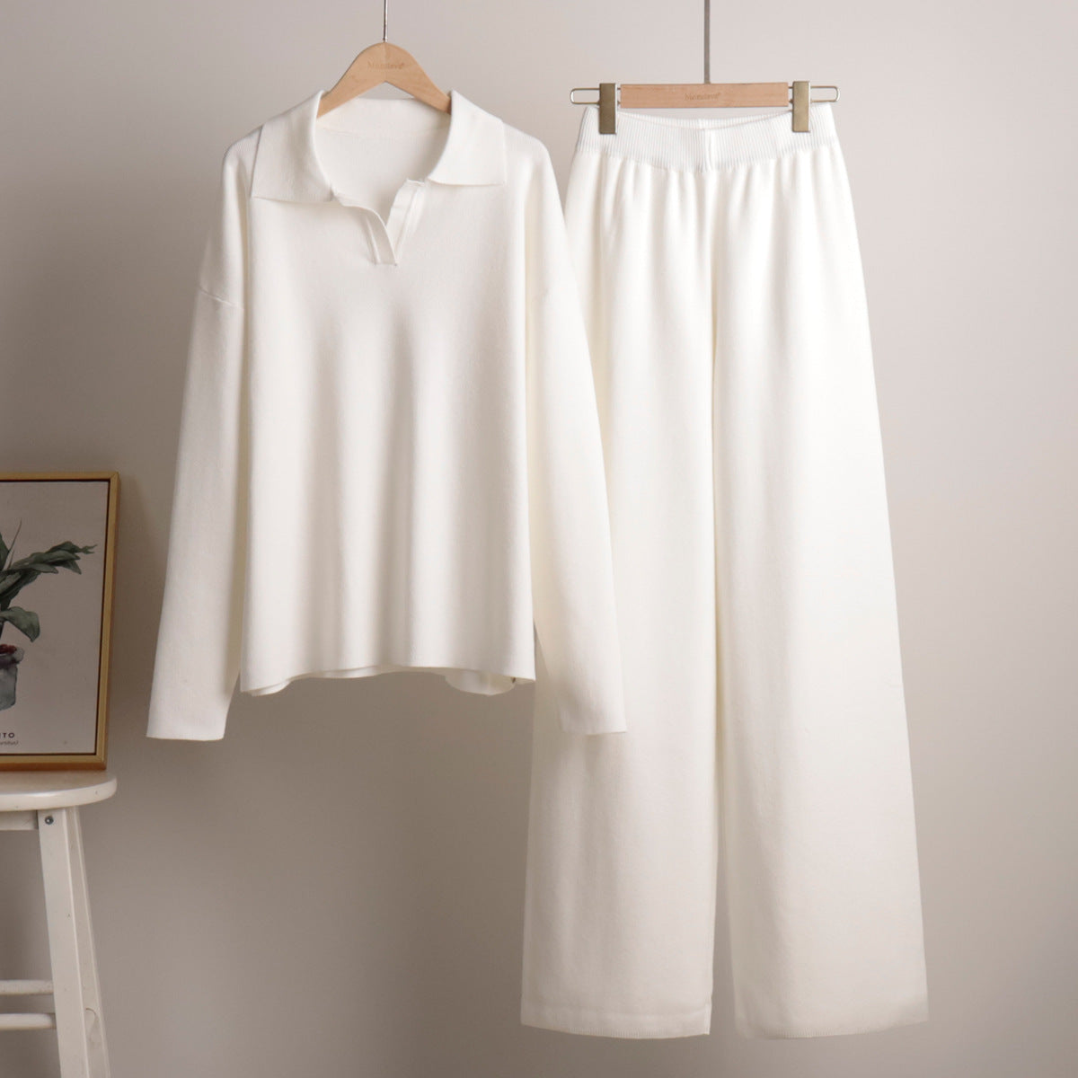 Lounge Set with Wide Trousers and Polo Sweater