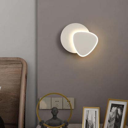 LichtLuxe - Modern LED Wall Lamp with Various Arm Designs