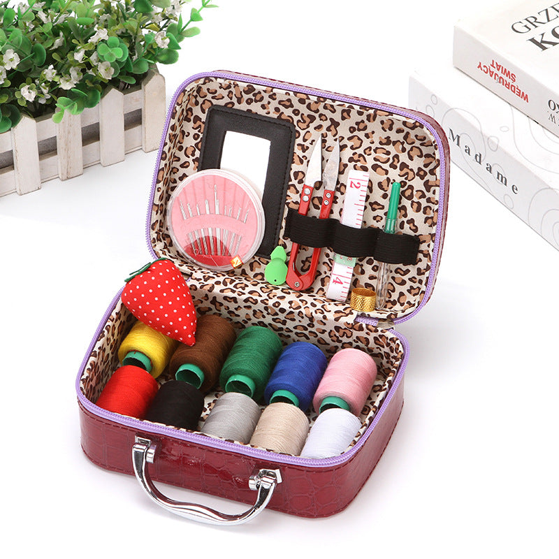 Kit de costura portátil completo en estuche de piel sintética de lujo – Compacto y práctico
