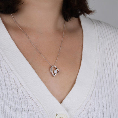 Heart-Shaped Pendant Necklace with Rhinestone Decoration