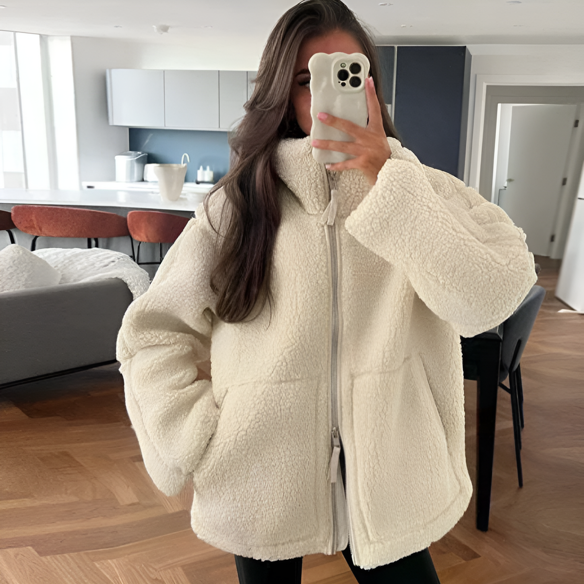 Cappotto in teddy comodo di Emma - Per giornate calde ed eleganti