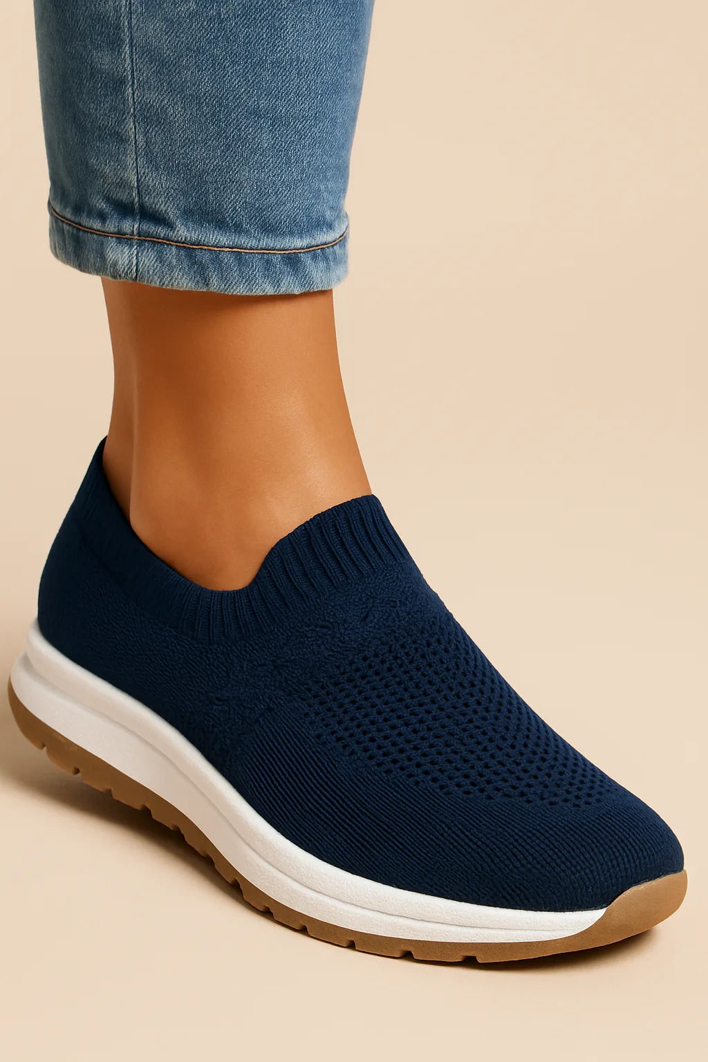 Orthopaedic sneakers with breathable upper and flexible sole