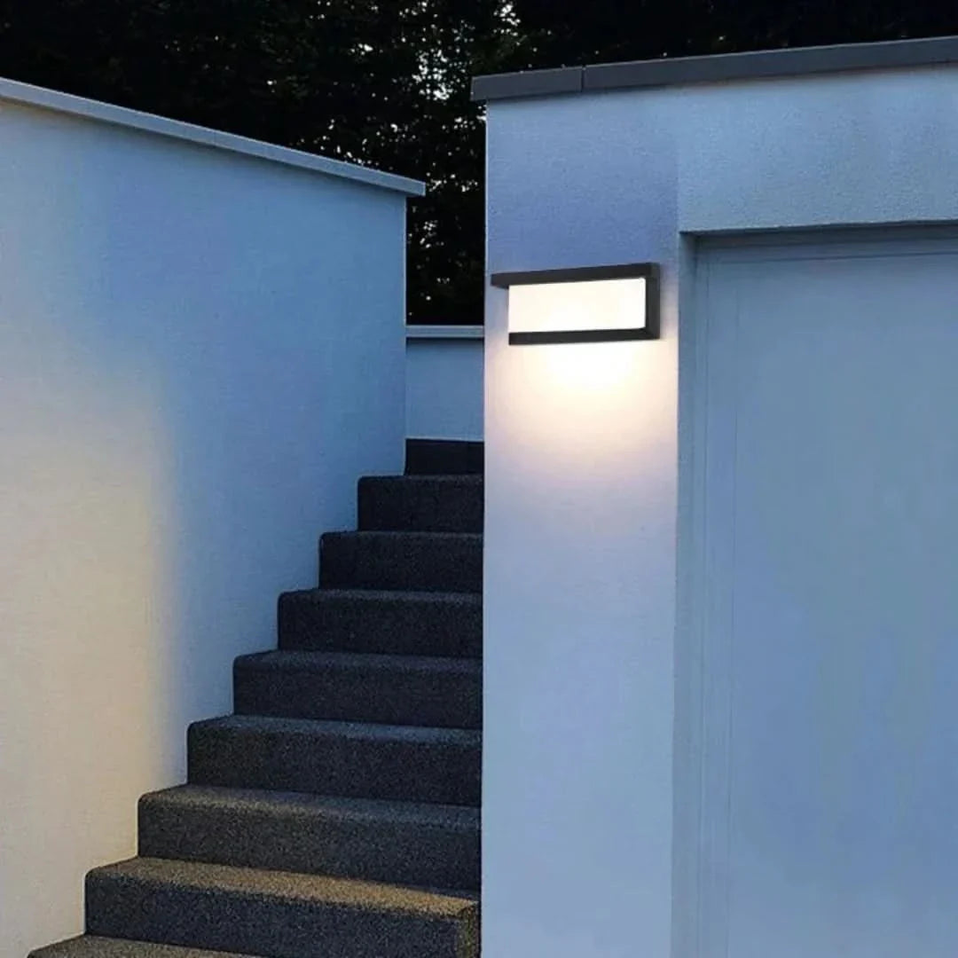 HorizonShine - Lampă de perete LED sustenabilă și impermeabilă