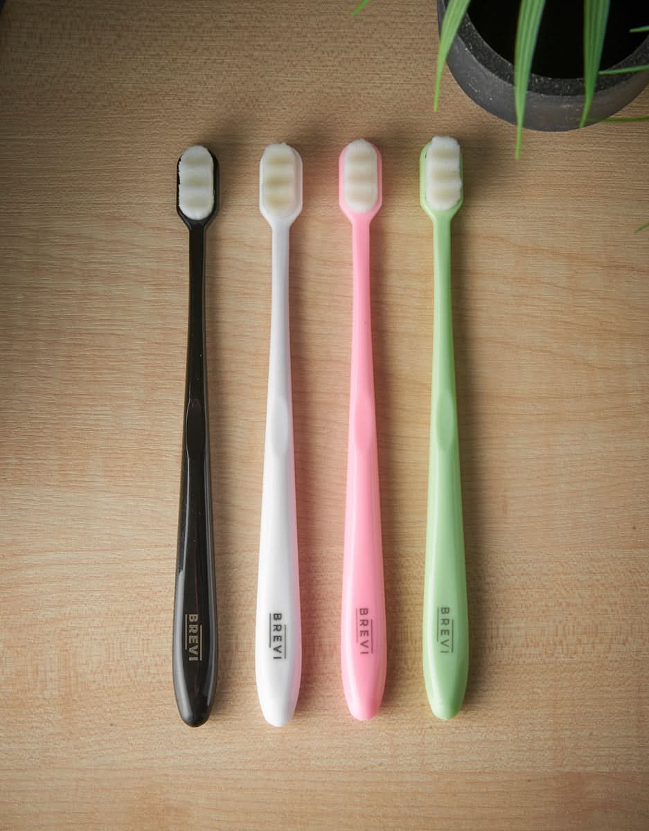 Cepillo dental premium BREVI de inspiración nórdica