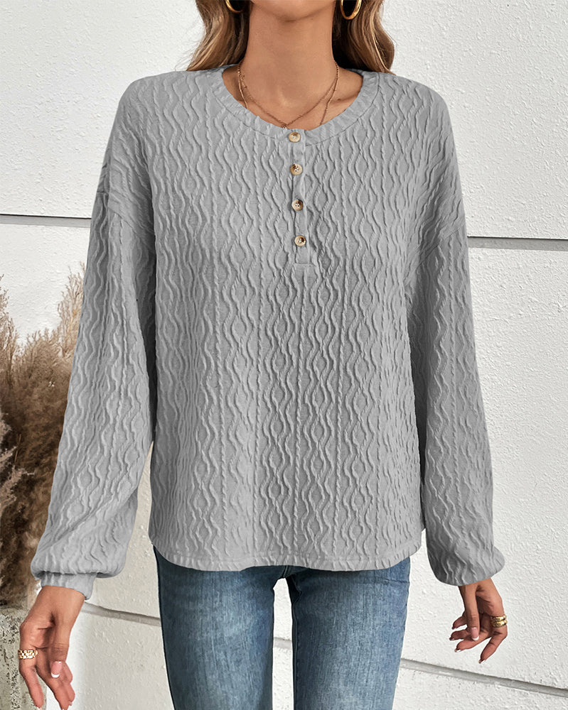 Plain top with buttons