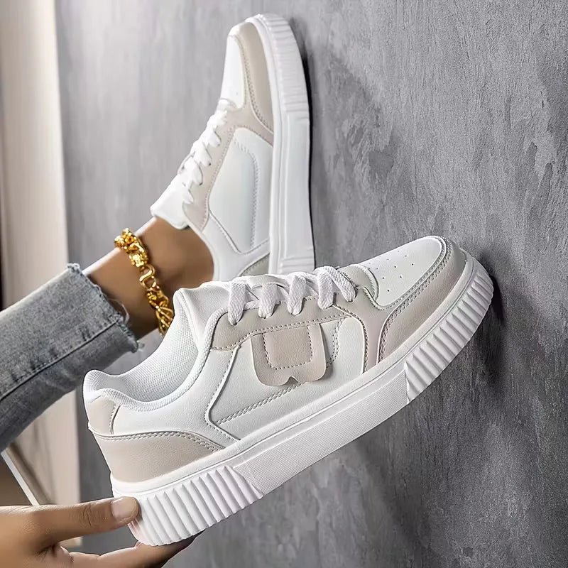 Platform sneakers with colour block design