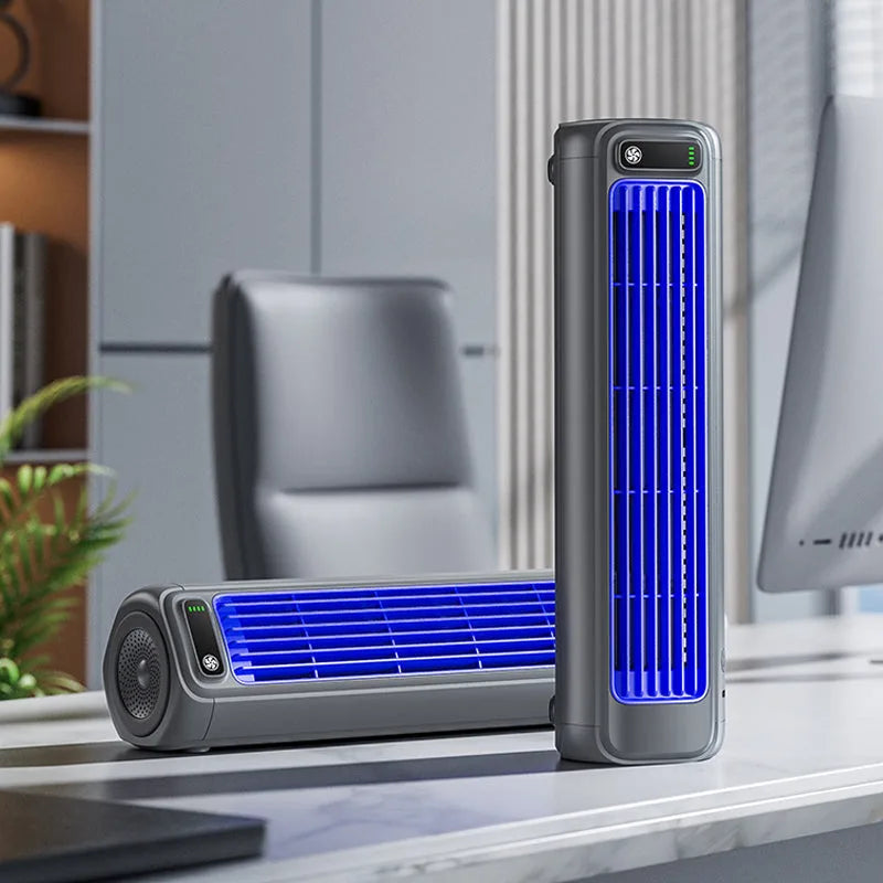 Portable air conditioning unit with compact design