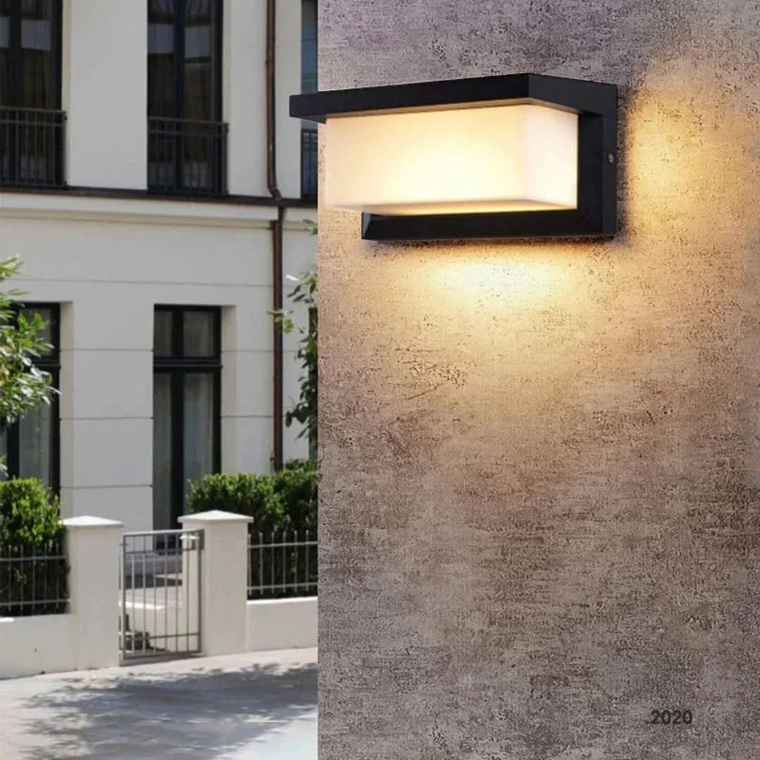 SolarEstate - Villa Solar Lamp
