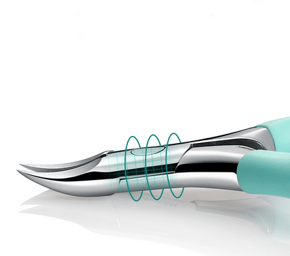 Ergonomic Toenail Clipper with Curved Cutting Edge and Splash Guard