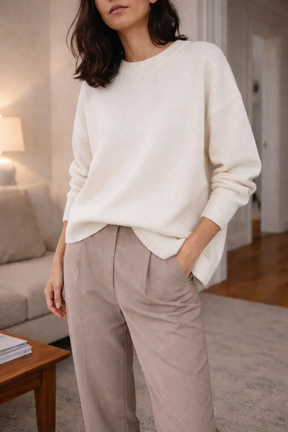 Relaxed jumper with long sleeves