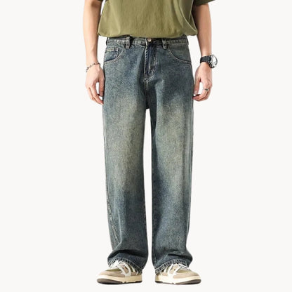 Relaxed retro jeans with a straight fit