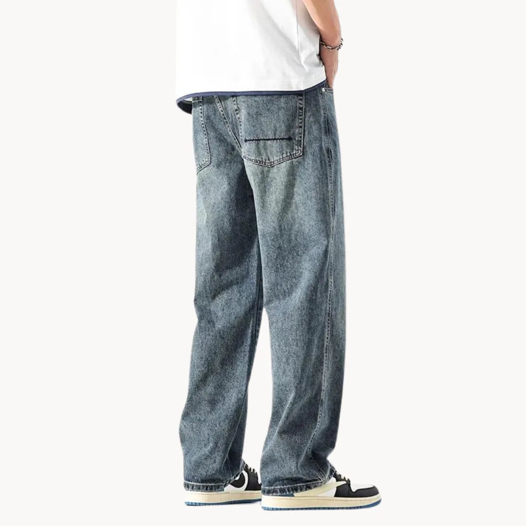 Relaxed retro jeans with a straight fit