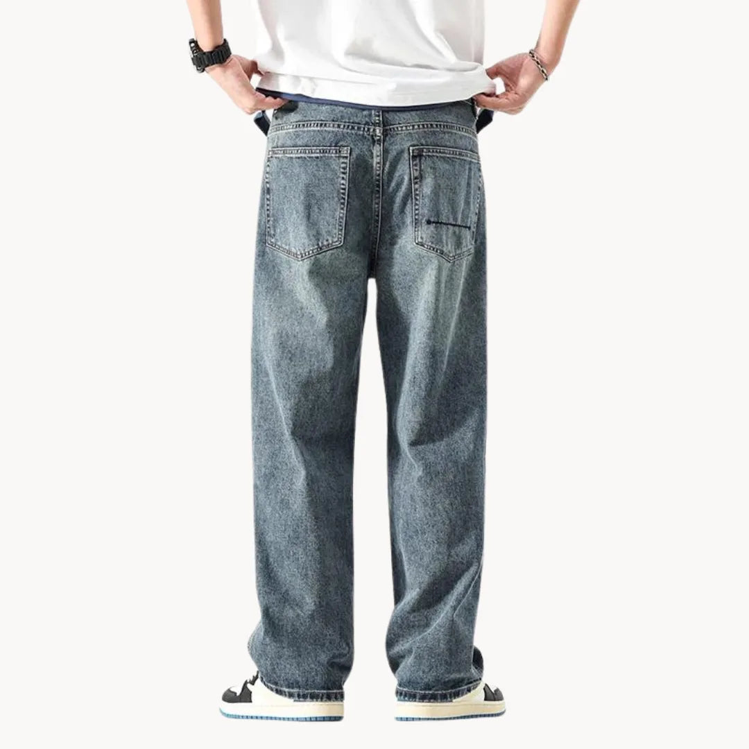 Relaxed retro jeans with a straight fit