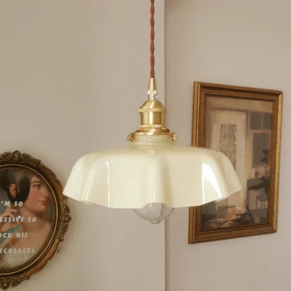 Elegante lampada a sospensione in ottone – BrillianceGlow per uno stile senza tempo