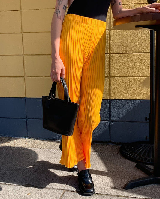 Elegante orangefarbene Hose mit bequemem Sitz und stylischem Look